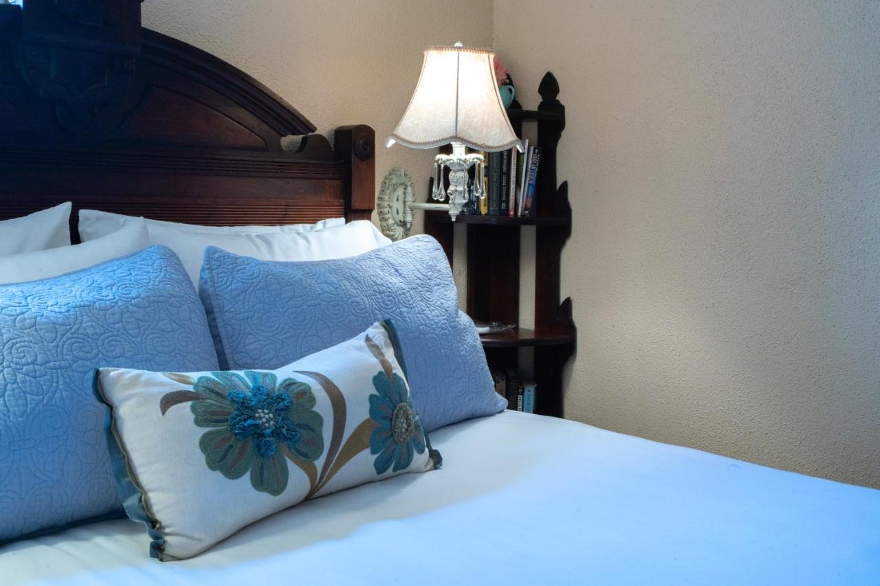 5 Ojo Inn Bed And Breakfast Юрика Спрингс Экстерьер фото