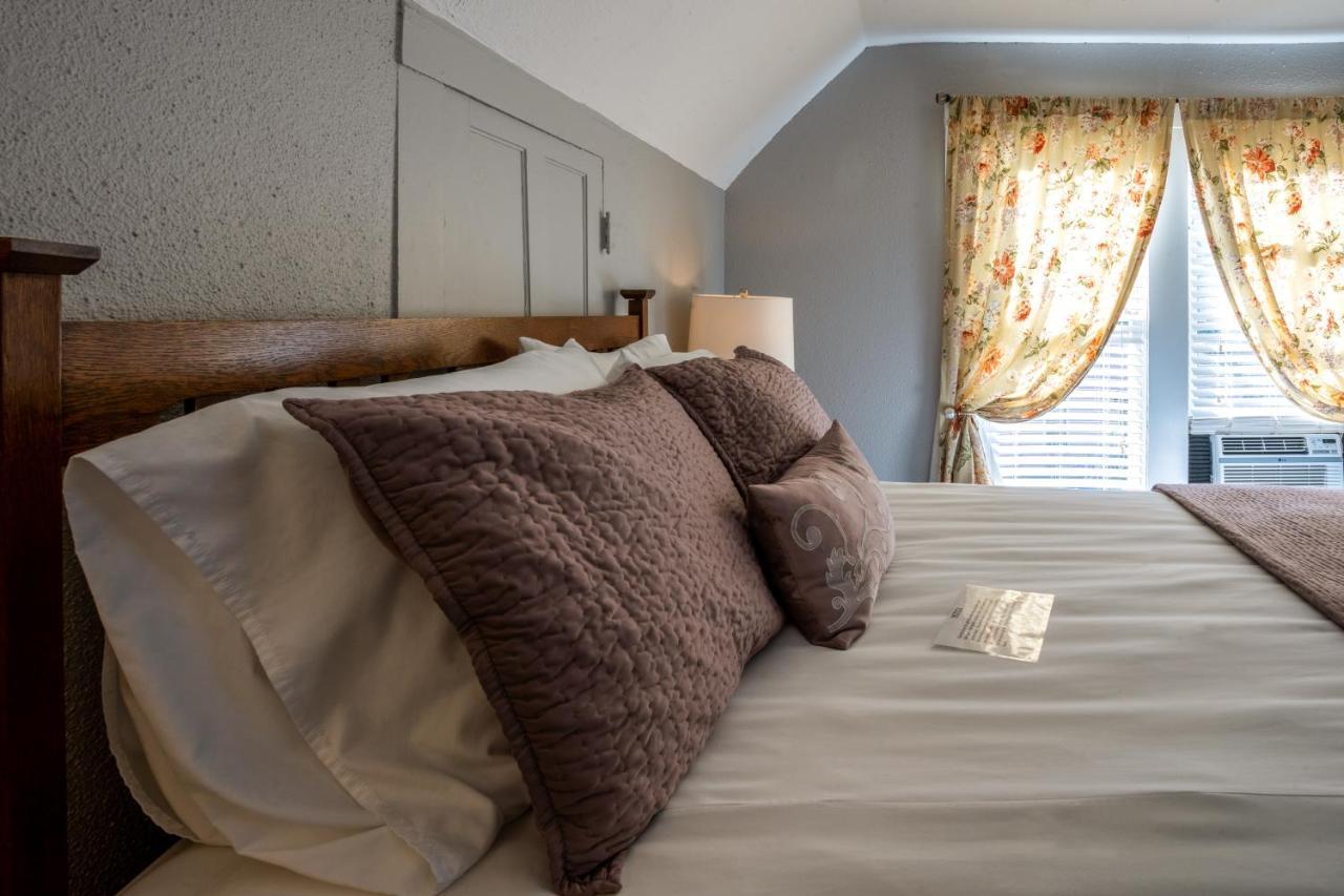 5 Ojo Inn Bed And Breakfast Юрика Спрингс Экстерьер фото