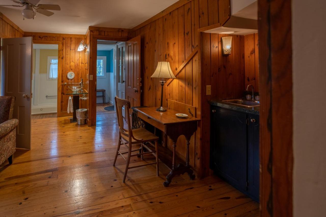 5 Ojo Inn Bed And Breakfast Юрика Спрингс Экстерьер фото
