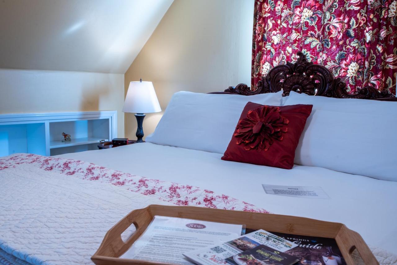 5 Ojo Inn Bed And Breakfast Юрика Спрингс Экстерьер фото