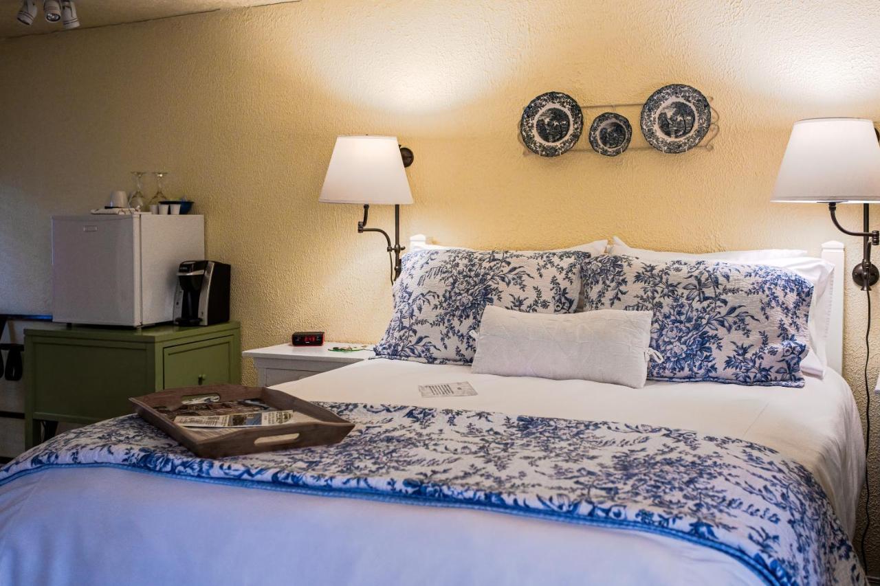 5 Ojo Inn Bed And Breakfast Юрика Спрингс Экстерьер фото