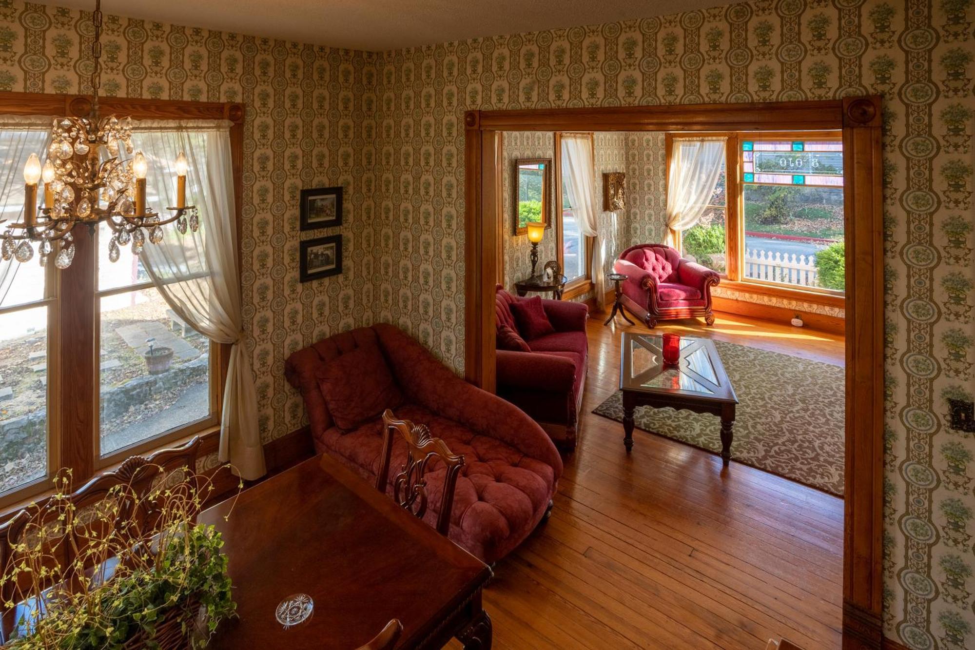 5 Ojo Inn Bed And Breakfast Юрика Спрингс Экстерьер фото